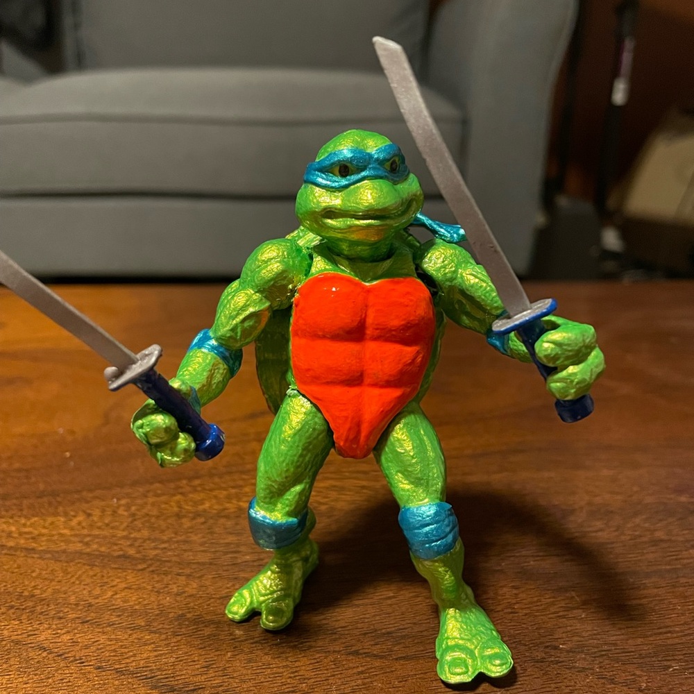 Iridescent Leonardo Teenage Mutant Ninja Turtles Action Figure Cowabunga Customz